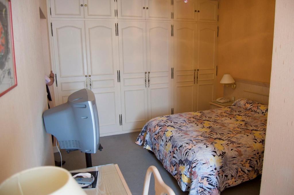 Absolue Renaissance Hotel Magny-Cours Værelse billede